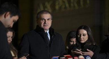 Ömer Çelik'ten Özgür Özel'e sert tepki: Netanyahu ile aynı düzlemde