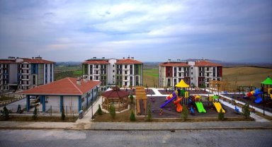 Osmaniye'de 3 bin 875 kalıcı deprem konutunun yapımı sürüyor