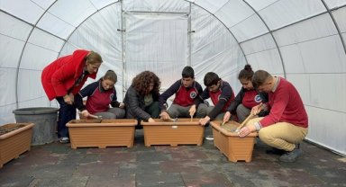 Özel öğrenciler toprakla rehabilite edilip üretici olmaları sağlanacak