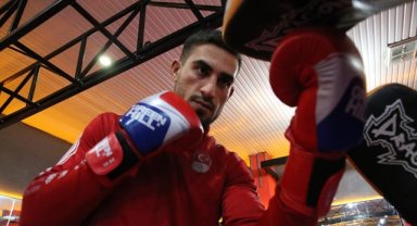 Şanlıurfalı genç sporcu 5 yıl önce başladığı kick boksta dünya şampiyonluğuna uzandı