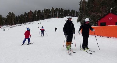 Sarıkamış Kayak Merkezi'nde sezon açıldı