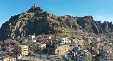 Şebinkarahisar'da asırlardır ayakta kalan camiler kültür turizmine katkı veriyor