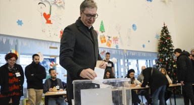 Sırbistan'daki genel seçimde Cumhurbaşkanı Vucic'in desteklediği ittifak önde 