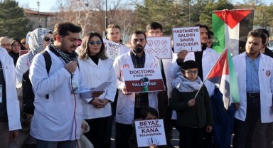 Sivas, Yozgat ve Kayseri'de doktorlar "sessiz yürüyüş" ile İsrail'i protesto etti