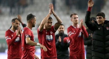 Sivasspor, Konya deplasmanında 3 puanı tek golle aldı