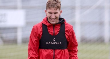 Sivassporlu futbolcu Burak Kapacak: Fenerbahçe maçı zorlu bir maç, inşallah bu maçı kazanmak istiyoruz