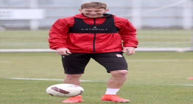 Sivassporlu futbolcu Burak Kapacak, Fenerbahçe maçında takımına güveniyor