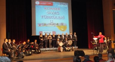 Sivas'ta THM korosu konser verdi