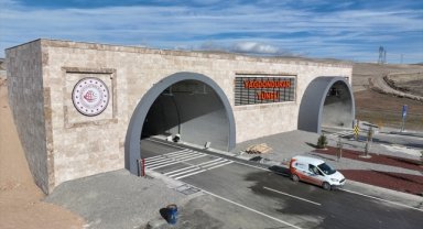 Sivas'ta yapımı tamamlanan Yağdonduran Tüneli hizmete açıldı