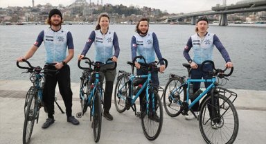 Su krizine karşı farkındalık için Yeni Zelanda'dan Fransa'ya bisiklet sürüyorlar