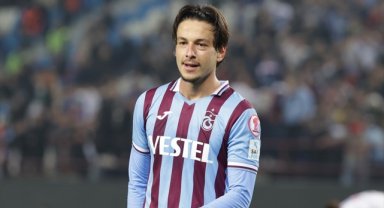 Trabzonspor'un parlayan golcüsü Enis Destan