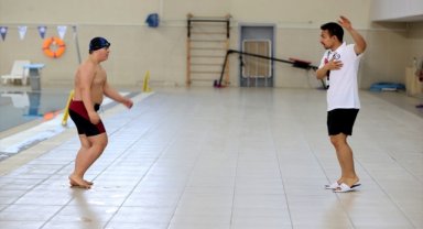 Türkiye ikincisi down sendromlu yüzücü Alperen, altın madalya için kulaç atacak
