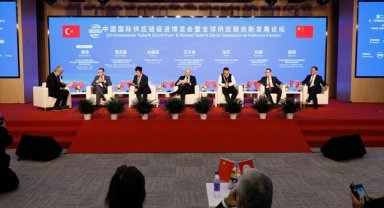 Türkiye ve Çin'den iş dünyası temsilcileri, "tedarik zincirlerinde işbirliğini" ele aldı