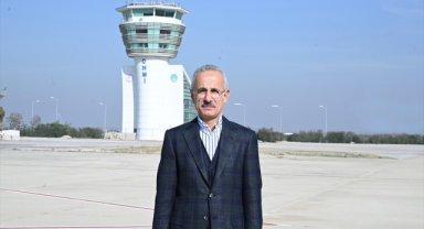 Türkiye'de hava yolunu kullanan yolcu sayısı 11 ayda 200 milyona ulaştı