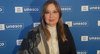 Türkiye'nin UNESCO Daimi Temsilcisi Büyükelçi Aybet, yorumladığı "Uzun İnce Bir Yoldayım"ı anlattı