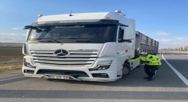 Ulaş'ta kış lastiği denetimi yapıldı