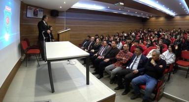 Uşak Lisesi öğrencileri Kahraman Gazilerle buluştu