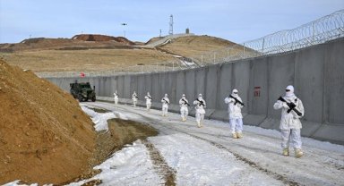 Van-İran sınırına örülen güvenlik duvarının 170 kilometresi tamamlandı