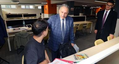 Yalçın: En mutlu olduğum yer kütüphaneler