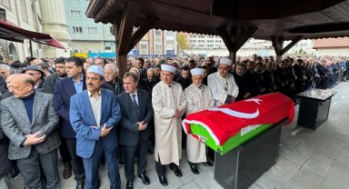 Yazar ve siyaset bilimci Mustafa Çalık Gümüşhane'de son yolculuğuna uğurlandı