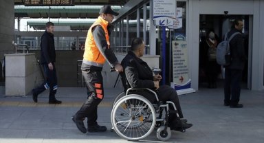 Yılbaşından bugüne kadar 1 milyon 142 bin engelli yolcu trenle seyahat etti