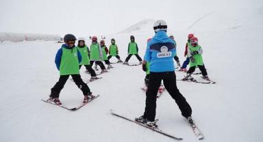 7'den 70'e kayak eğitimi Erciyes'te!