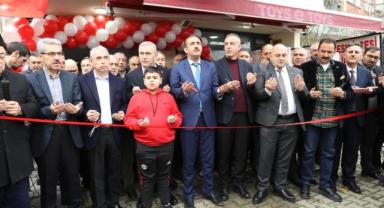 Başkan İlmek, İstanbul’da açılışa katıldı