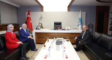 Çiçeği burnunda Başkan'dan Büyükkılıç'a ziyaret