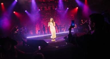 Diva Bebe Yeni yılı sahnede karşıladı