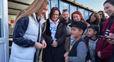 Dokuz Eylül ekiplerinden Malatya konteyner kente ziyaret