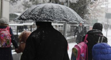 Kayseri’de beklenen kar yağışı başladı