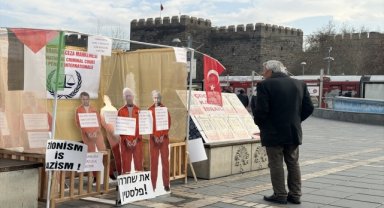 Kayseri'de kurulan temsili "Uluslararası Ceza Mahkemesi"nde Gazze'ye dikkat çekiliyor