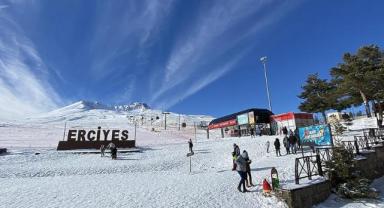 Müşterisinin konaklama bilgisini paylaşan otele idari para cezası