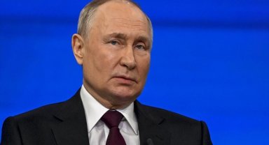 Putin, yaklaşık 30 ülkenin BRICS'e katılmak istediğini açıkladı