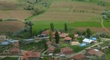 Sarıoğlan'da metruk ikametlerde seçmen kaydı iddiası