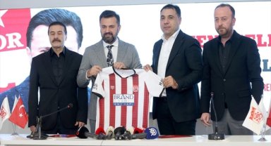 Sivasspor'da Bülent Uygun dönemi resmen başladı
