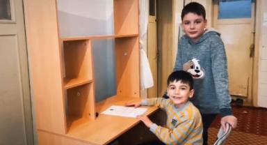 Vali Çiçek, “20 bin çalışma masası ve kitaplık öğrencilerimize ulaştırıldı”