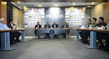 Başkan Büyükkılıç İş İnsanları ile Bir Araya Geldi