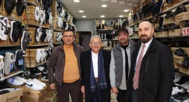 Başkan Büyükkılıç, Yoğunburç’ta Esnafla Kucaklaştı