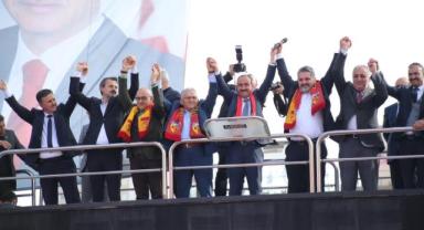 İncesu'da Miting Havasında Seçim Ofisi Açıldı