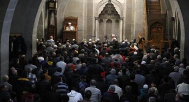 Ramazanın müjdecisi Berat Kandili idrak edildi