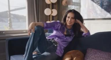 Ali Koç’un eşi Nevbahar Koç Boğaz'daki yalısını gösterdi