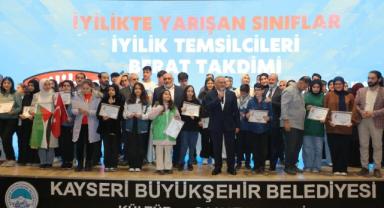 Büyükkılıç, İHH Özgür Filistin Yetim Dayanışma Gecesi Programı’na Katıldı