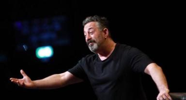 Cem Yılmaz'dan Ramazan ayının ilk gecesinde rakı paylaşımı