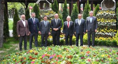 Bakan Özhaseki’den Başkan Büyükkılıç’a “Hayırlı Olsun” Ziyareti