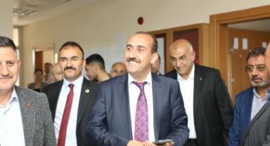 Başkan Mustafa İlmek, mazbatasını aldı