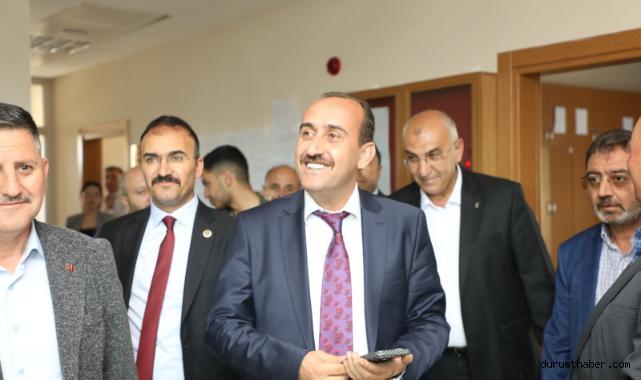 Başkan Mustafa İlmek, mazbatasını aldı