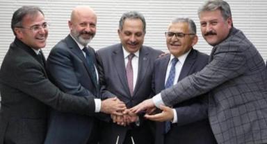 Kayseri’de 3 büyükler yeniden kazandı