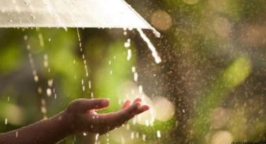 Mehmet Özhaseki: 9 günlük tatil boyunca yer yer sağanak yağış olacağı tahmin edilmektedir