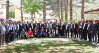 Muhtarlardan Başkan Öztürk'e hayırlı olsun ziyareti